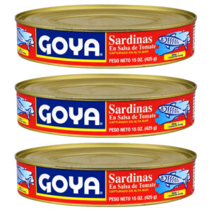 Sardinas en salsa de tomate paquete de 3 (45 oz)